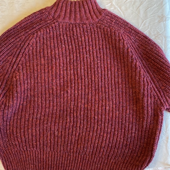 NWOT cozy sweater - Picture 6 of 7